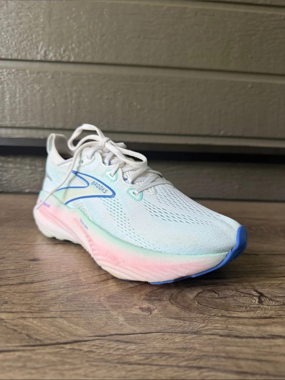 Brooks Glycerin GTS Women’s sneakers size 7 - Picture 3 of 11
